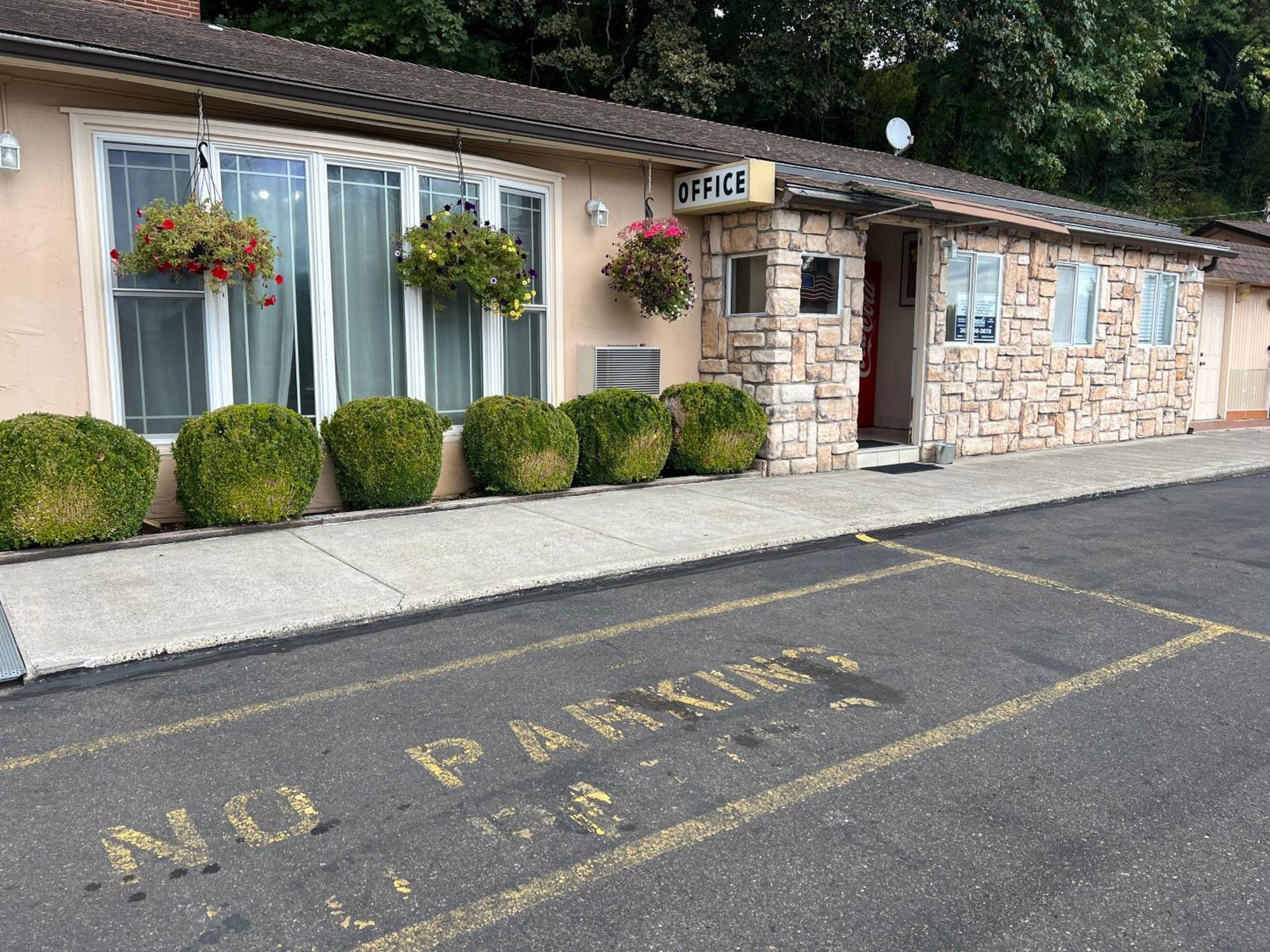 Riverside Motel バンクーバー エクステリア 写真