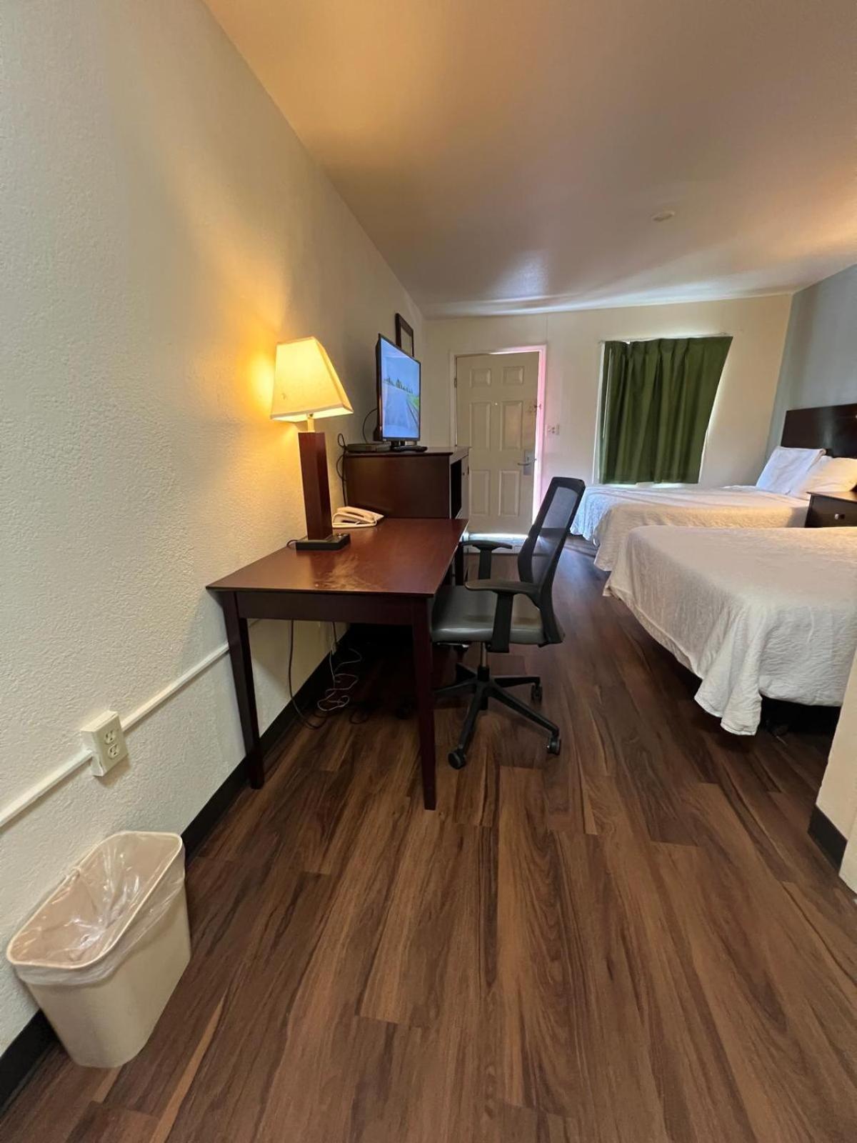 Riverside Motel バンクーバー エクステリア 写真