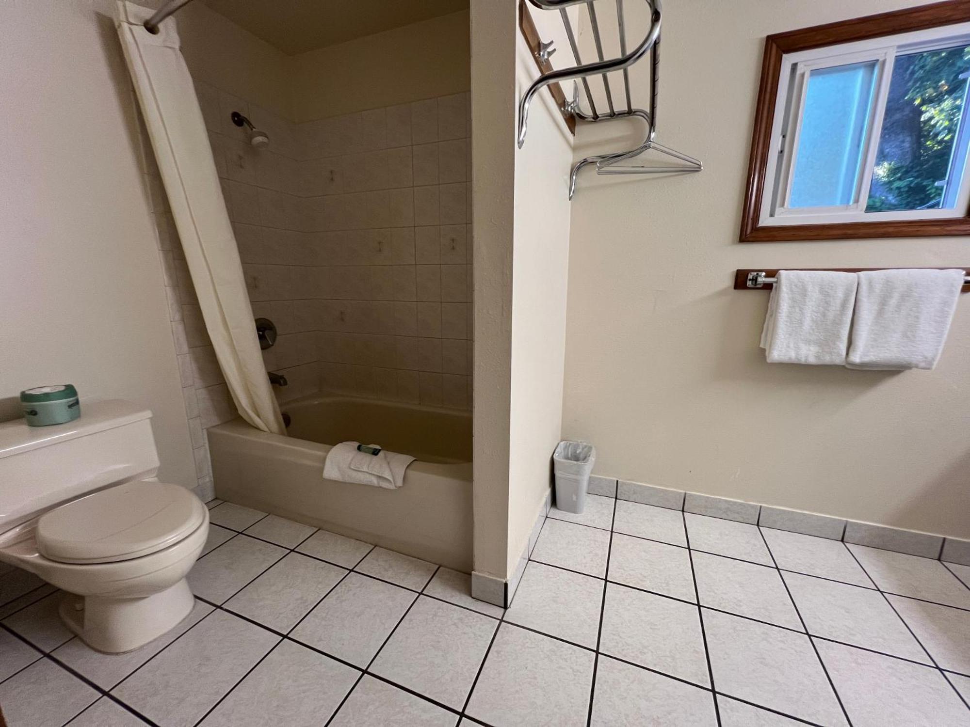 Riverside Motel バンクーバー エクステリア 写真