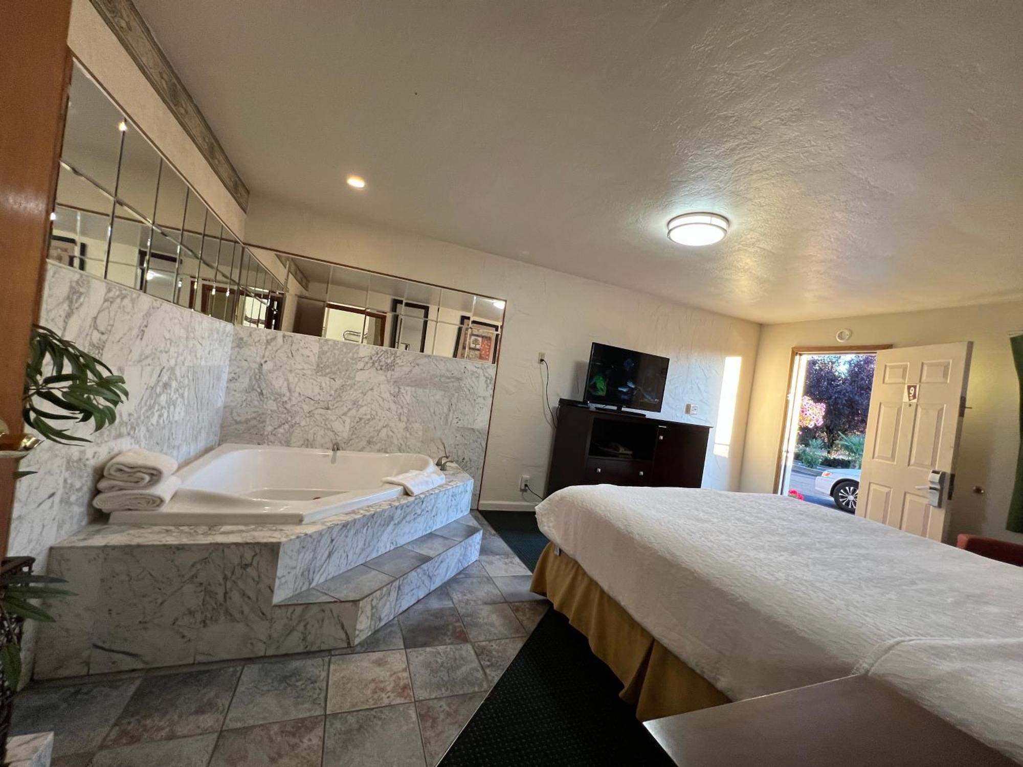 Riverside Motel バンクーバー エクステリア 写真
